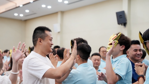 易視界2025年7月嘉獎會暨8月啟動大會精彩瞬間